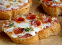 Mini Pizza Bruschetta